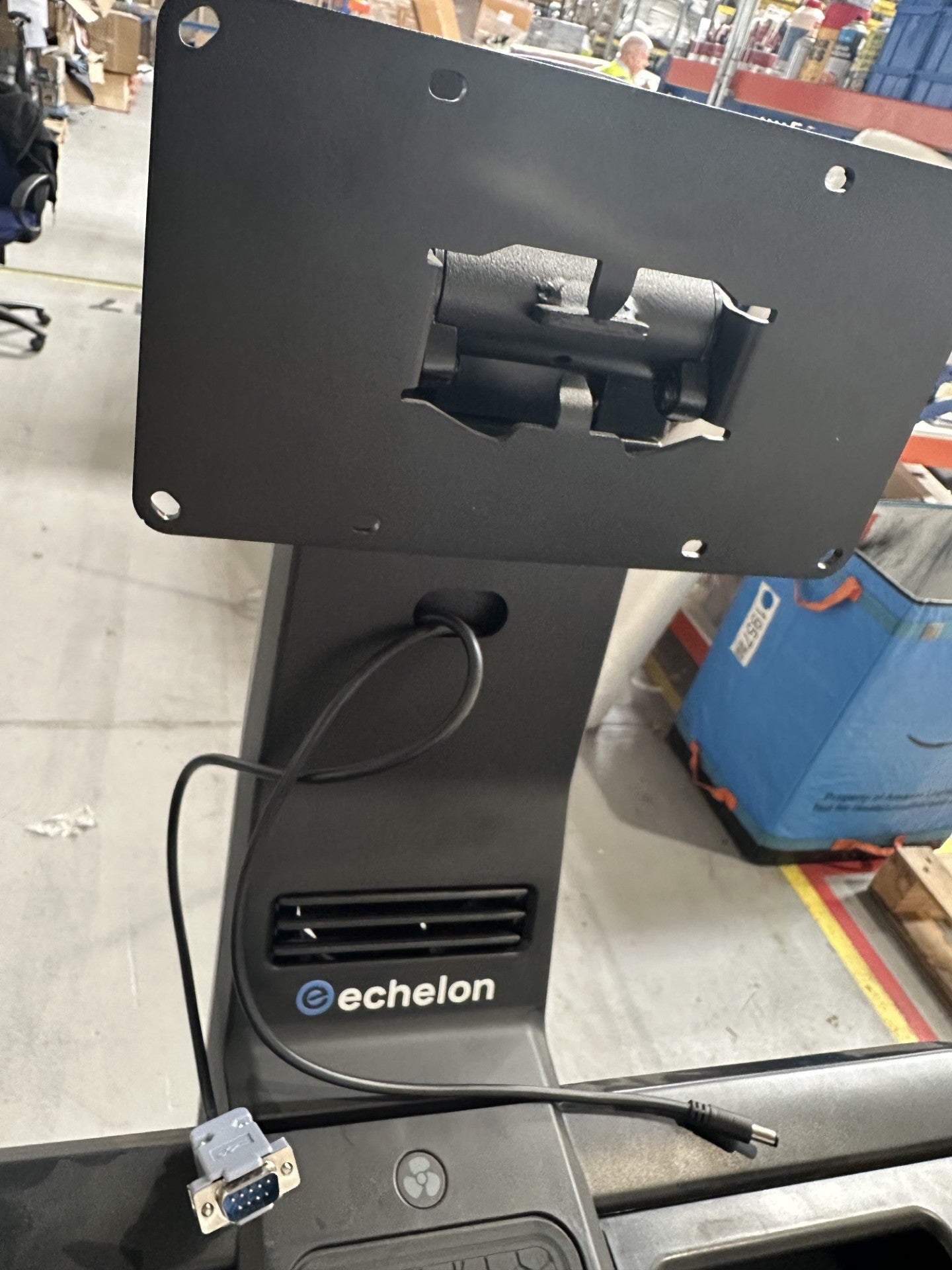 Lot of 2 x Echelon Treadmills for Spares or Repair (ref ECH-APM-A-11789) Total RRP £4098