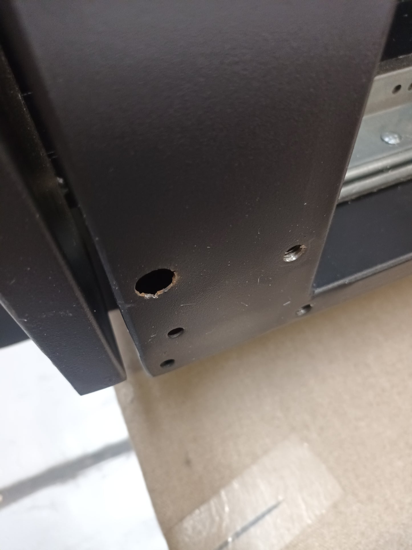 ANN-GOL-00017 Grade-BER-DOA Cassino 160cm Ext D Tbl Grey RRP £660