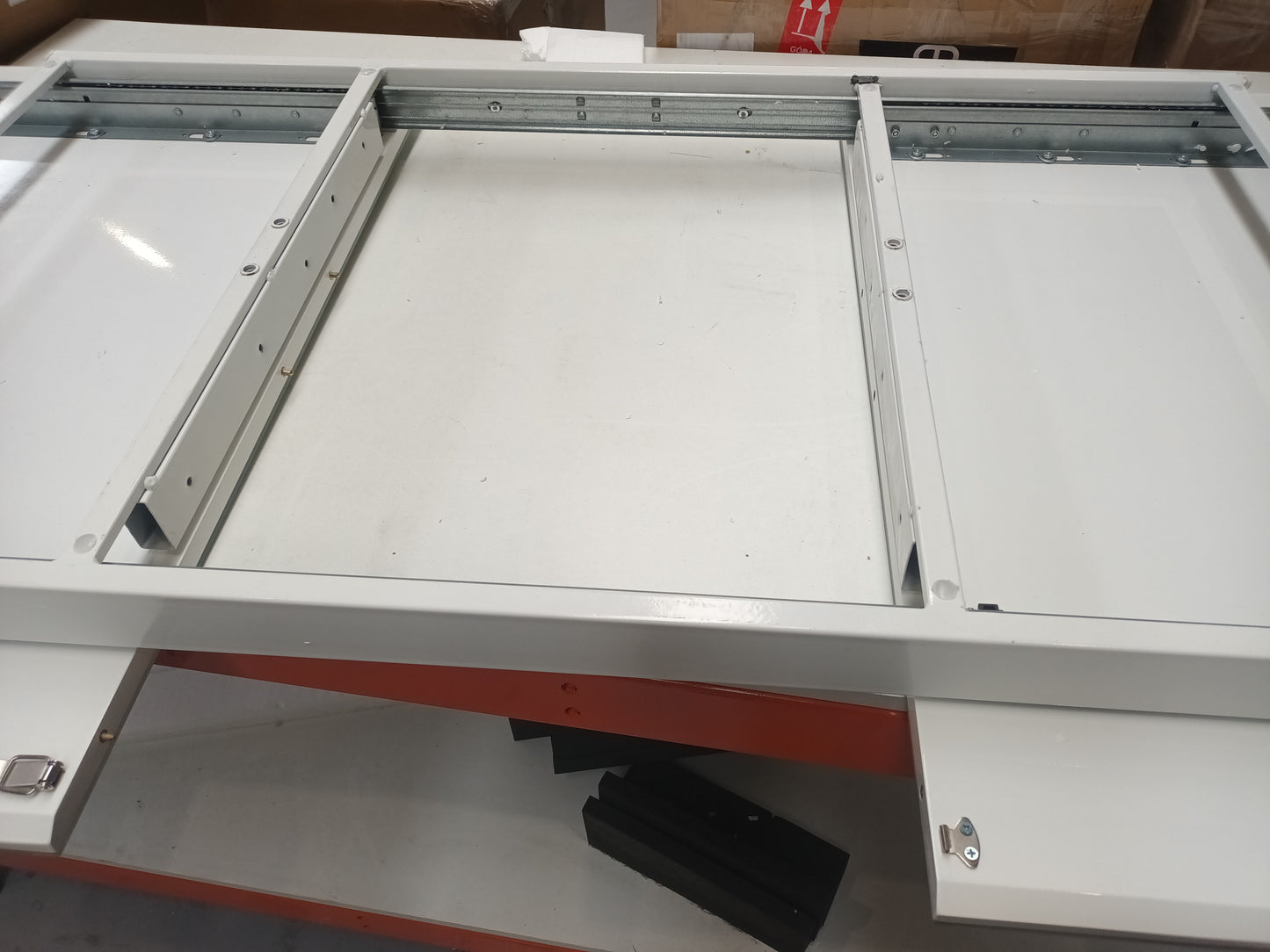 ANN-GOL-00033 Grade-BER-DOA Castello Dining Table RRP £636