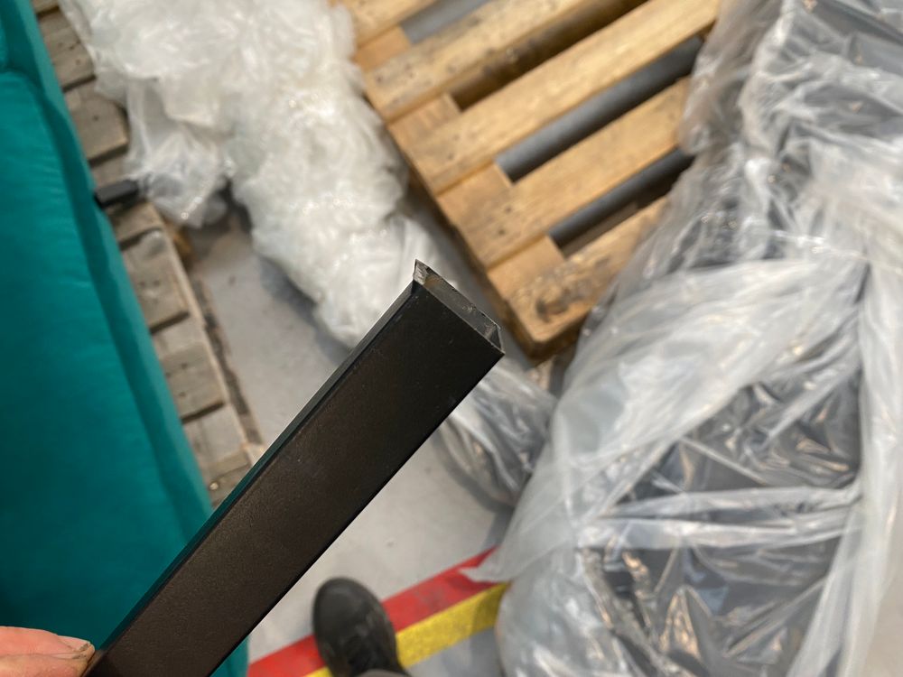 Lot of 3 x DFS Items inc Beds for Spares or Repair (ref DFS-HO2-A-13610) Total RRP £2597