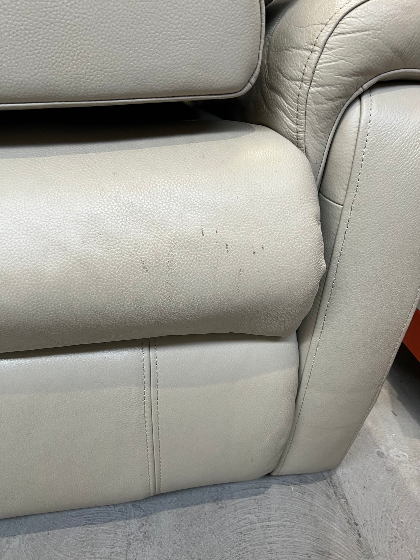 DFS-UPH-05712 Grade-BER DFS Nevada Lift And Rise Power Chair - Stone Leather RRP £1149