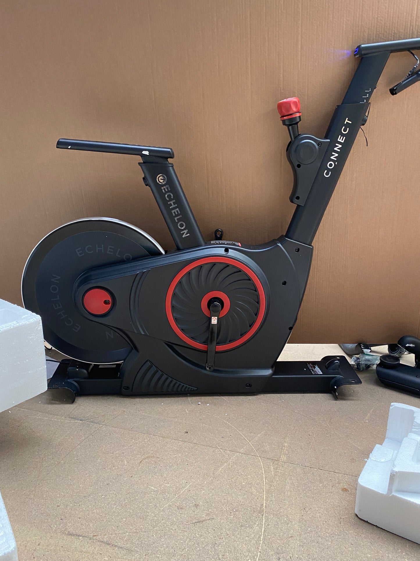 Lot of 2 x Echelon Fitness Product Items for Spares or Repair (ref ECH-APM-A-10458) Total RRP £3148