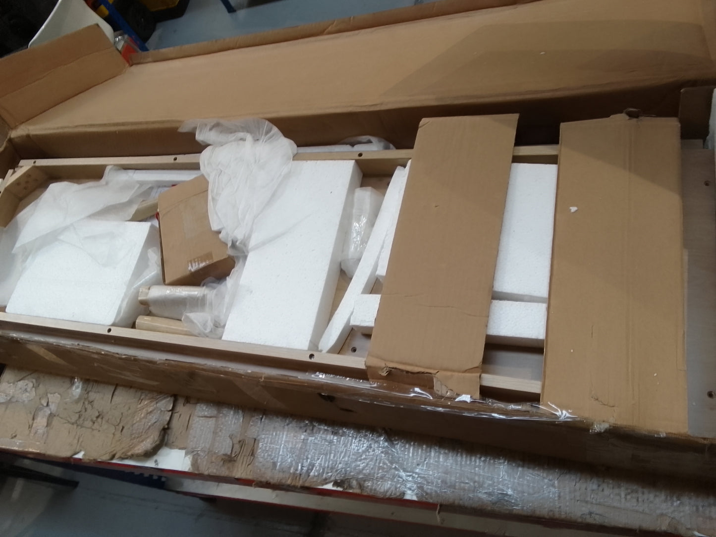 Lot of 10 x Dusk Items for Spares or Repair (ref DUS-GOL-A-13918) Total RRP £1824