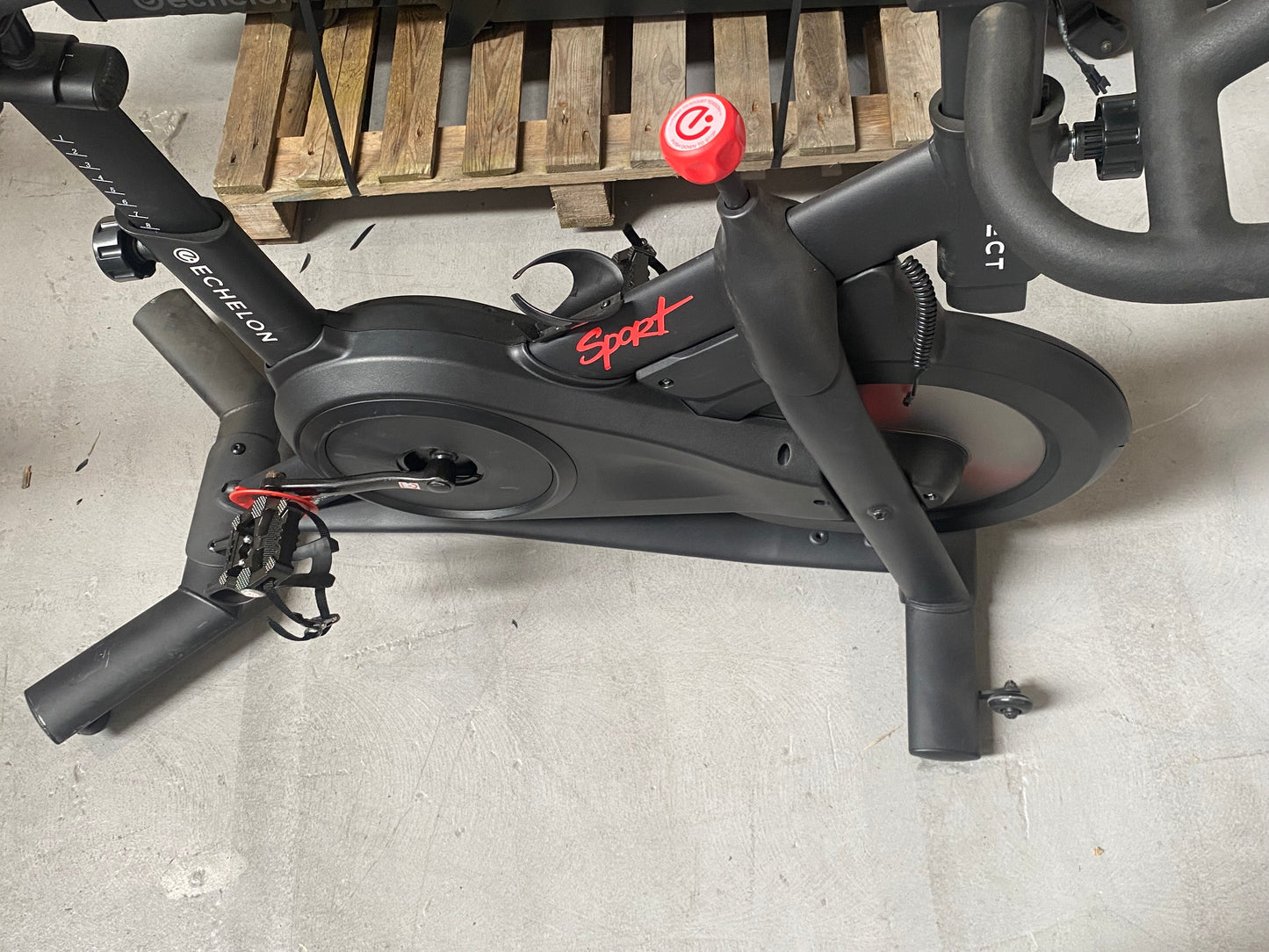 Lot of 2 x Echelon Fitness Bikes for Spares or Repair (ref ECH-APM-A-11869) Total RRP £2798