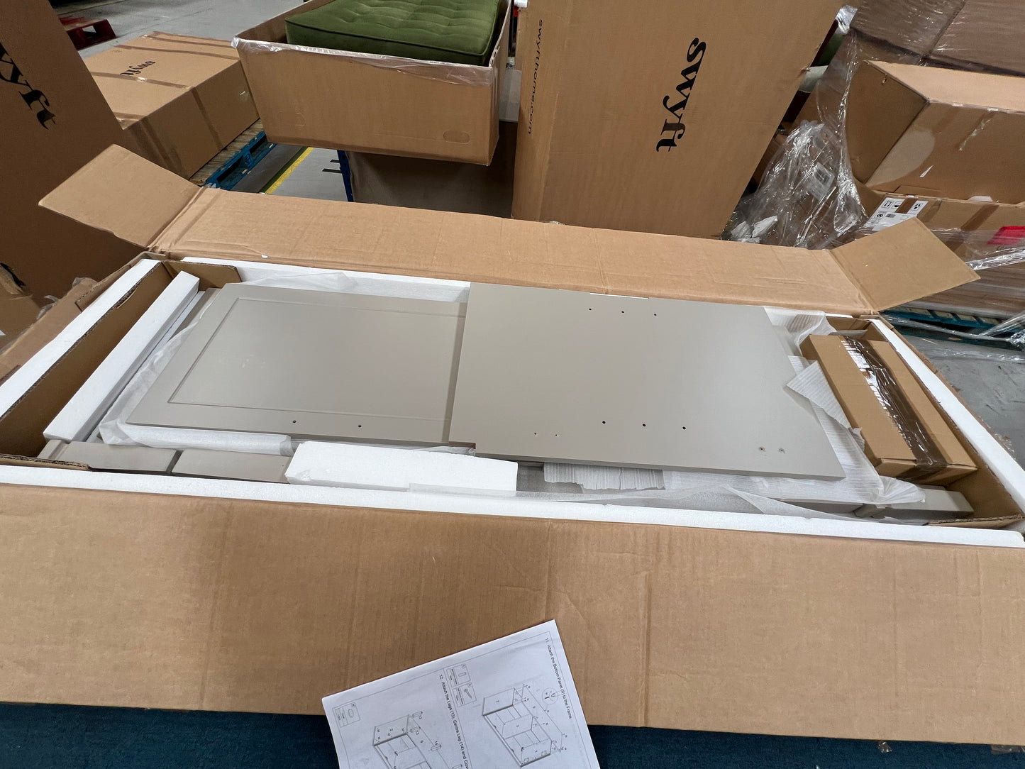 Lot of 5 x Dusk Items of Furniture for Spares or Repair (ref DUS-APM-A-11870) Total RRP £1645