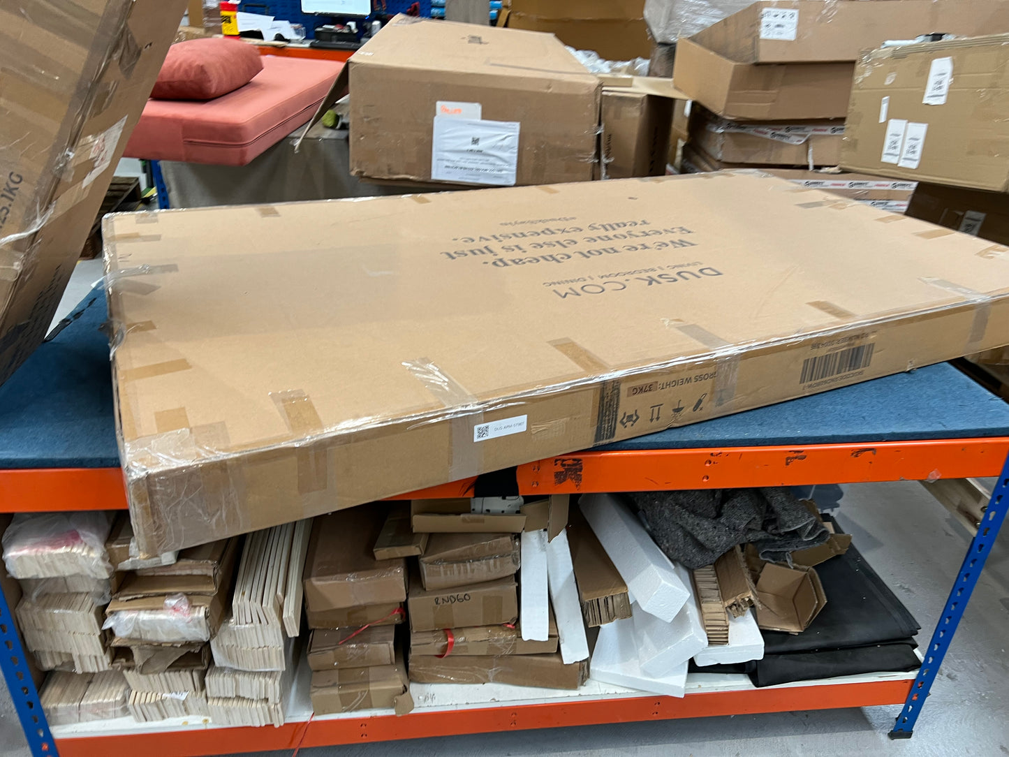 Lot of 6 x Dusk Items inc Beds for Spares or Repair (ref DUS-APM-A-12972) Total RRP £2944