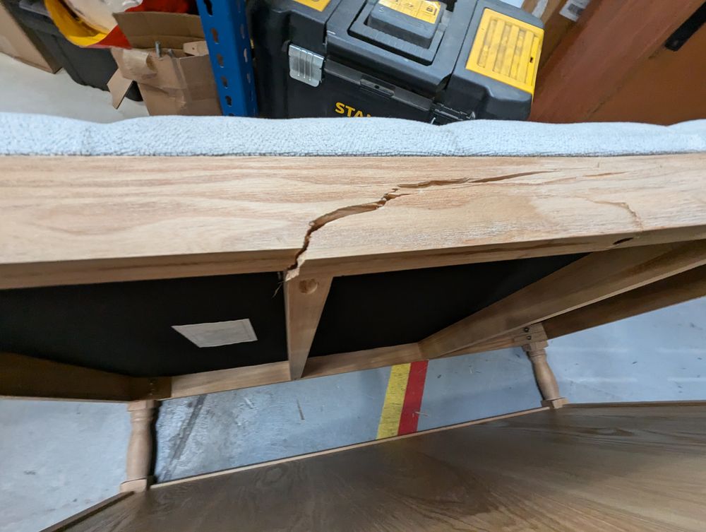 Lot of 6 x Dusk items grade-BER Spares or repair RRP £1631.00