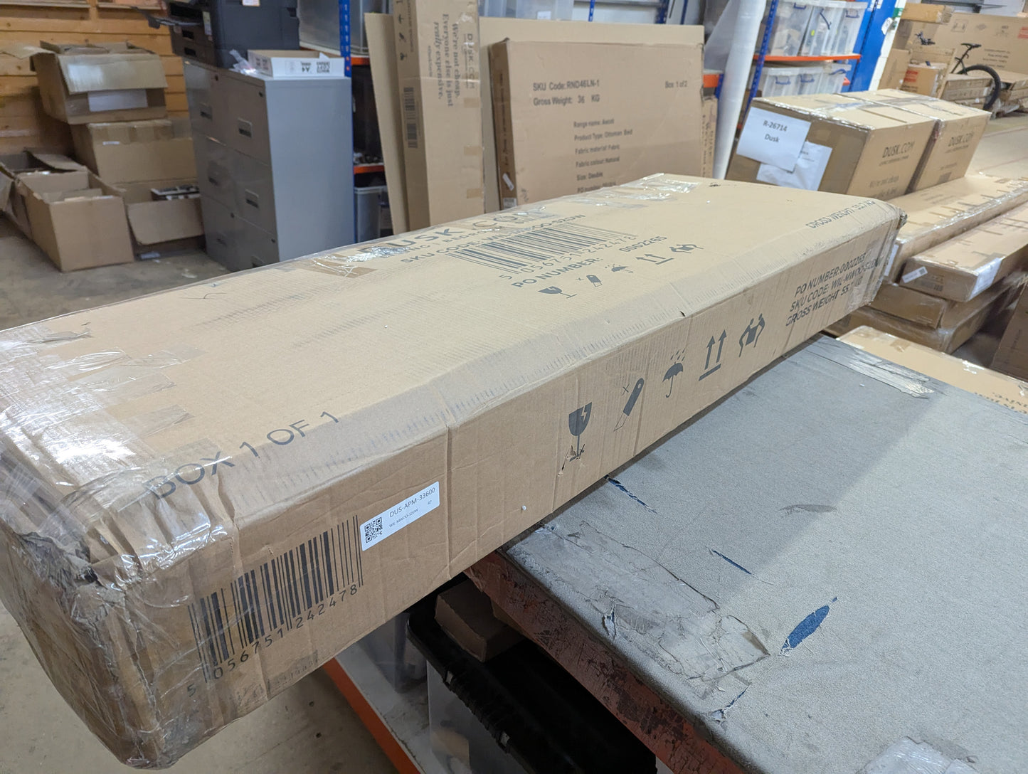 Lot of 9 x Dusk Furniture items for Spares or Repair (ref DUS-APM-A-10292) Total RRP £2047