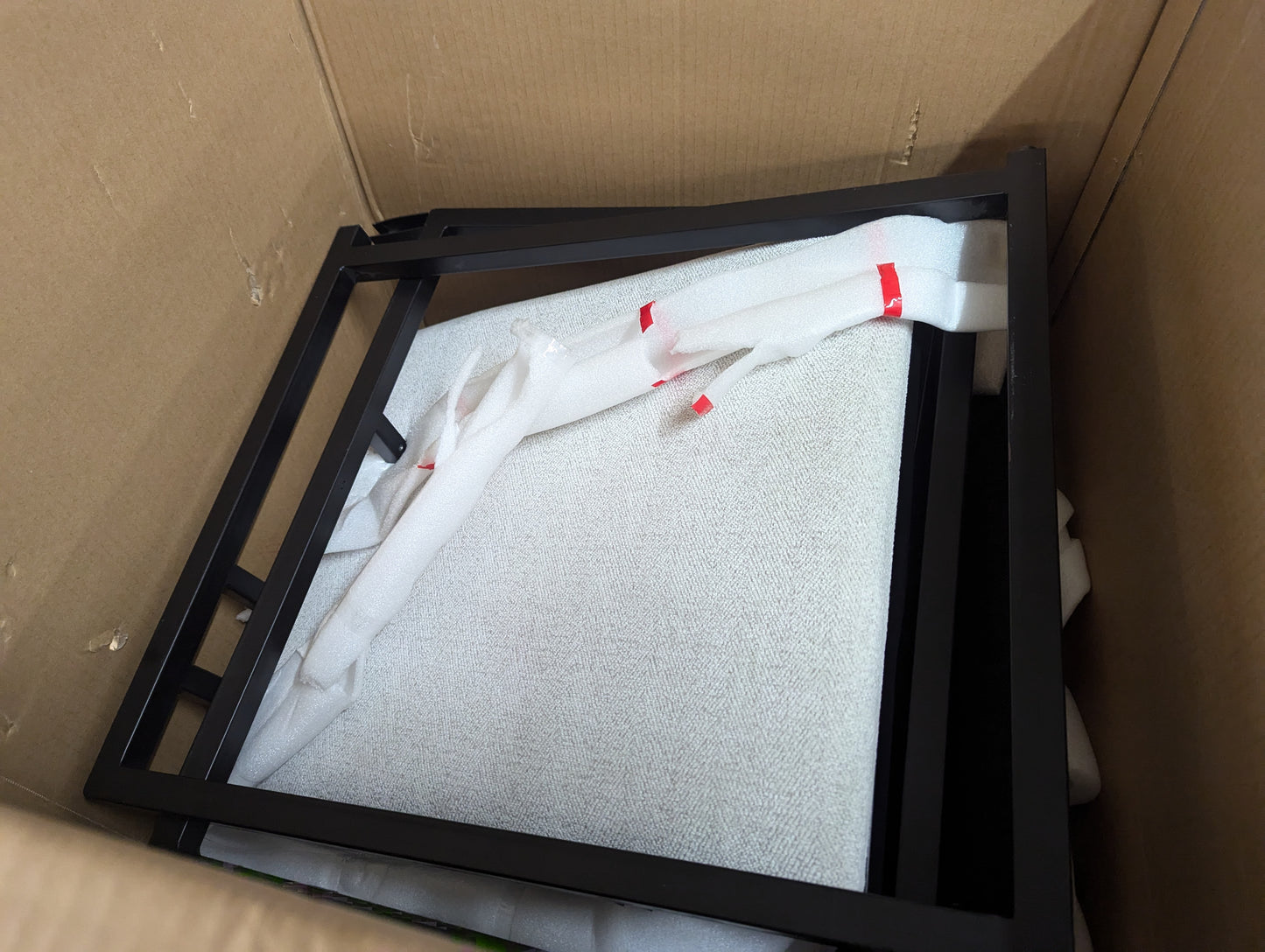 Lot of 9 x Dusk Furniture items for Spares or Repair (ref DUS-APM-A-10292) Total RRP £2047