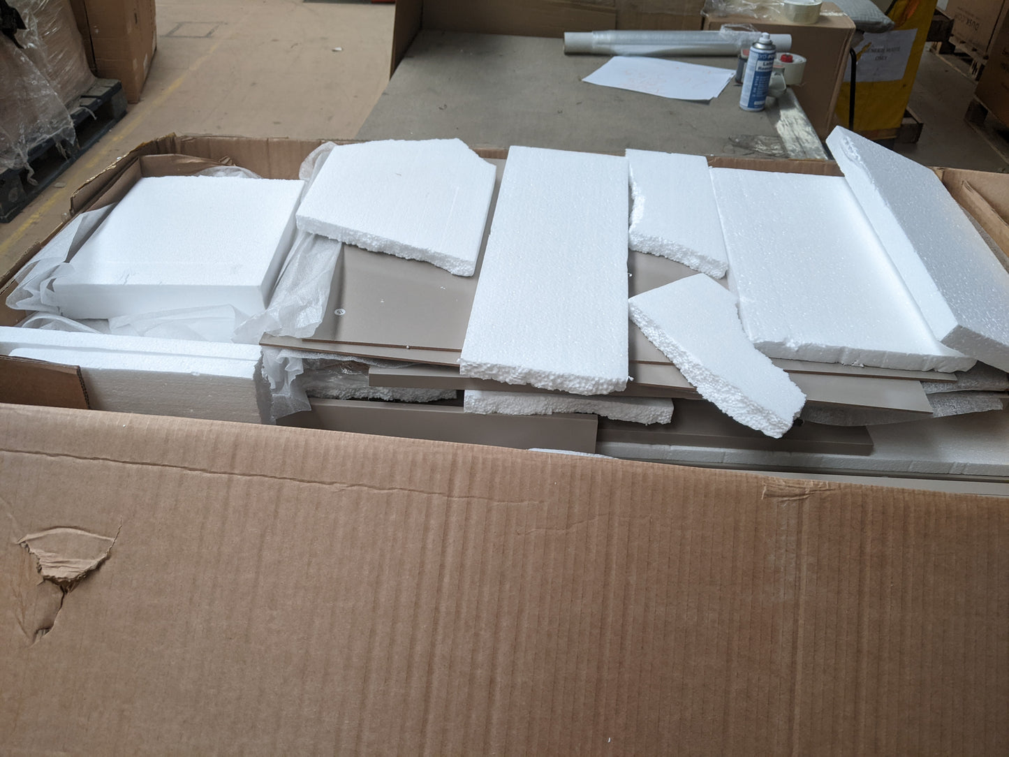 Lot of 9 x Dusk Furniture items for Spares or Repair (ref DUS-APM-A-10435) Total RRP £1406