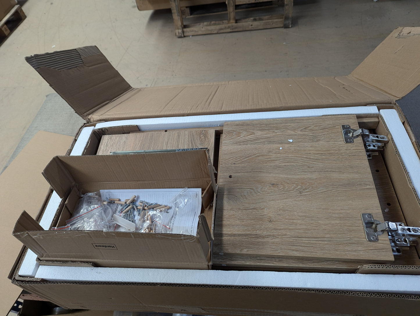 Lot of 9 x Dusk Furniture items for Spares or Repair (ref DUS-APM-A-10292) Total RRP £2047