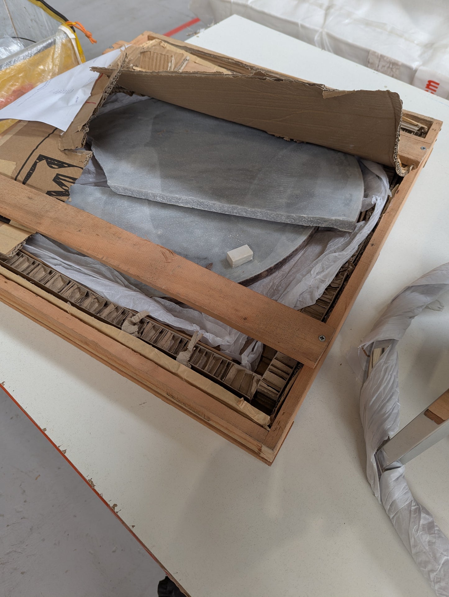 Lot of 2 x DFS units in Spares and Repair condition (ref DFS-HO2-A-10771) Total RRP £778