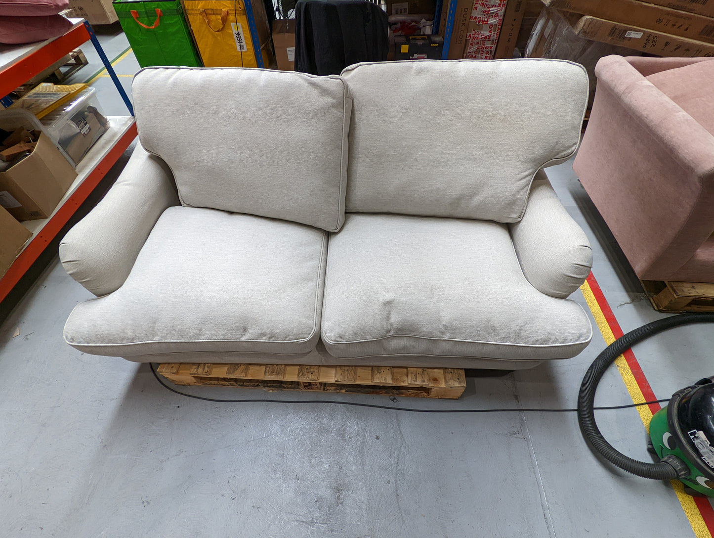 Lot of 2 x M&S Items Needs Cleaning (ref MAS-APM-A-11573) Total RRP £2698