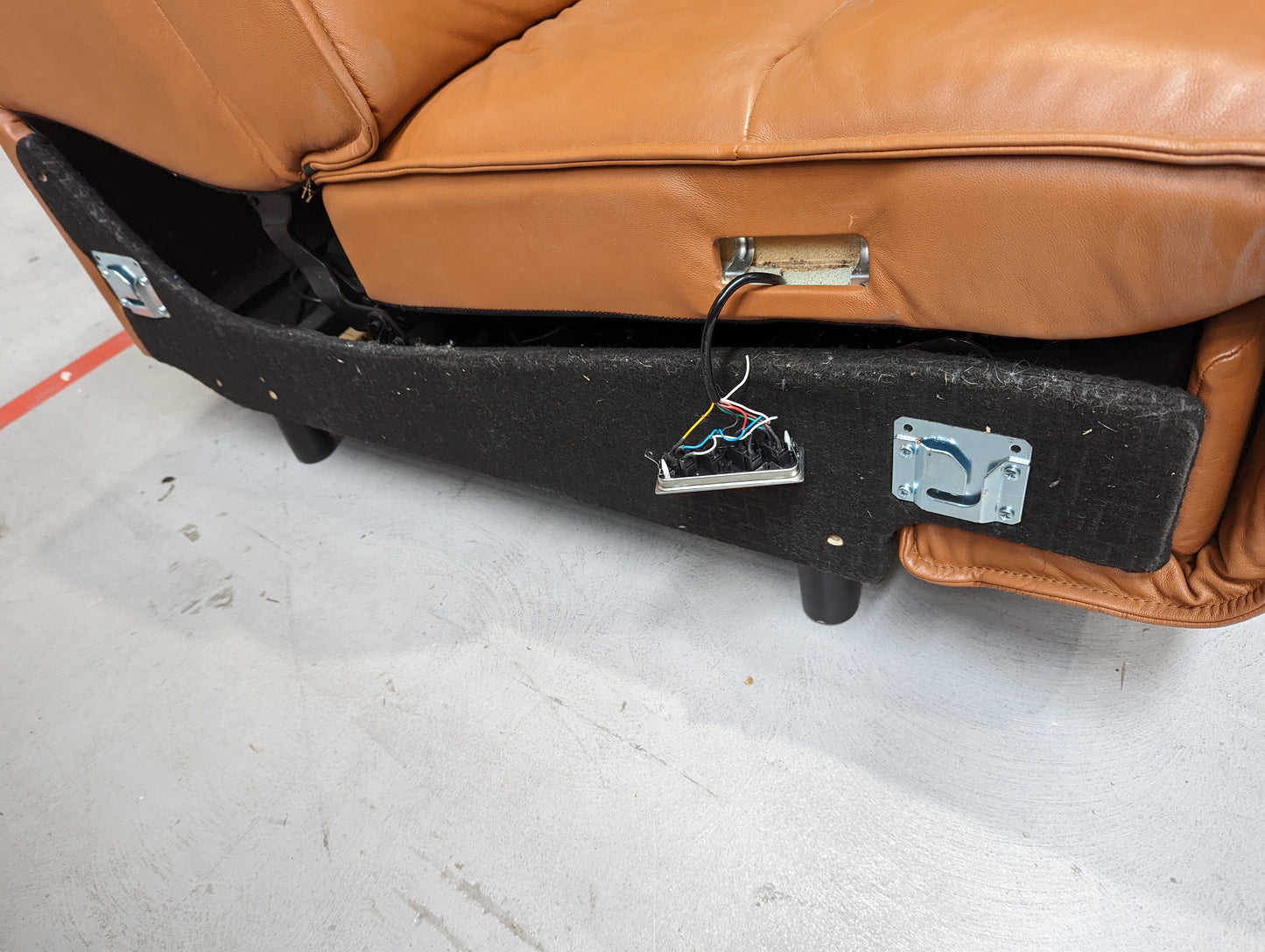 STR-APM-00256 Grade-BER-DOA Stressless Emily Steel 3 seater (with 2 Power seats) in Paloma New Cognac RRP £9439