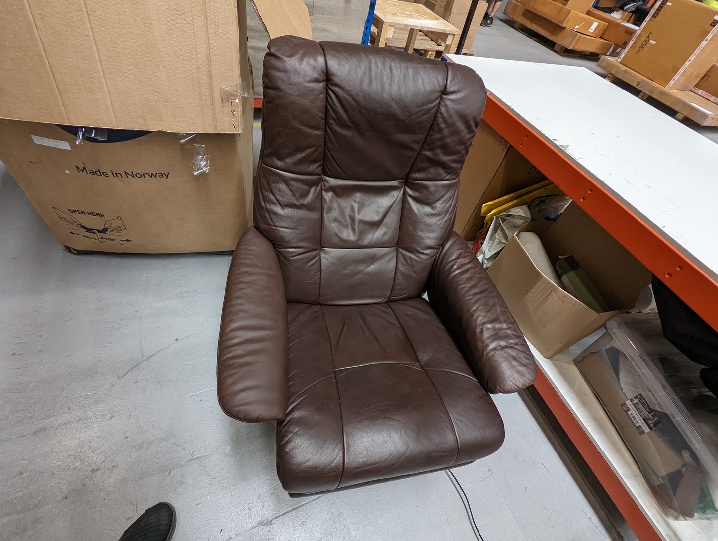 Lot of 2 x Stressless Items for Spares or Repair (ref STR-NOR-A-11832) Total RRP £7938