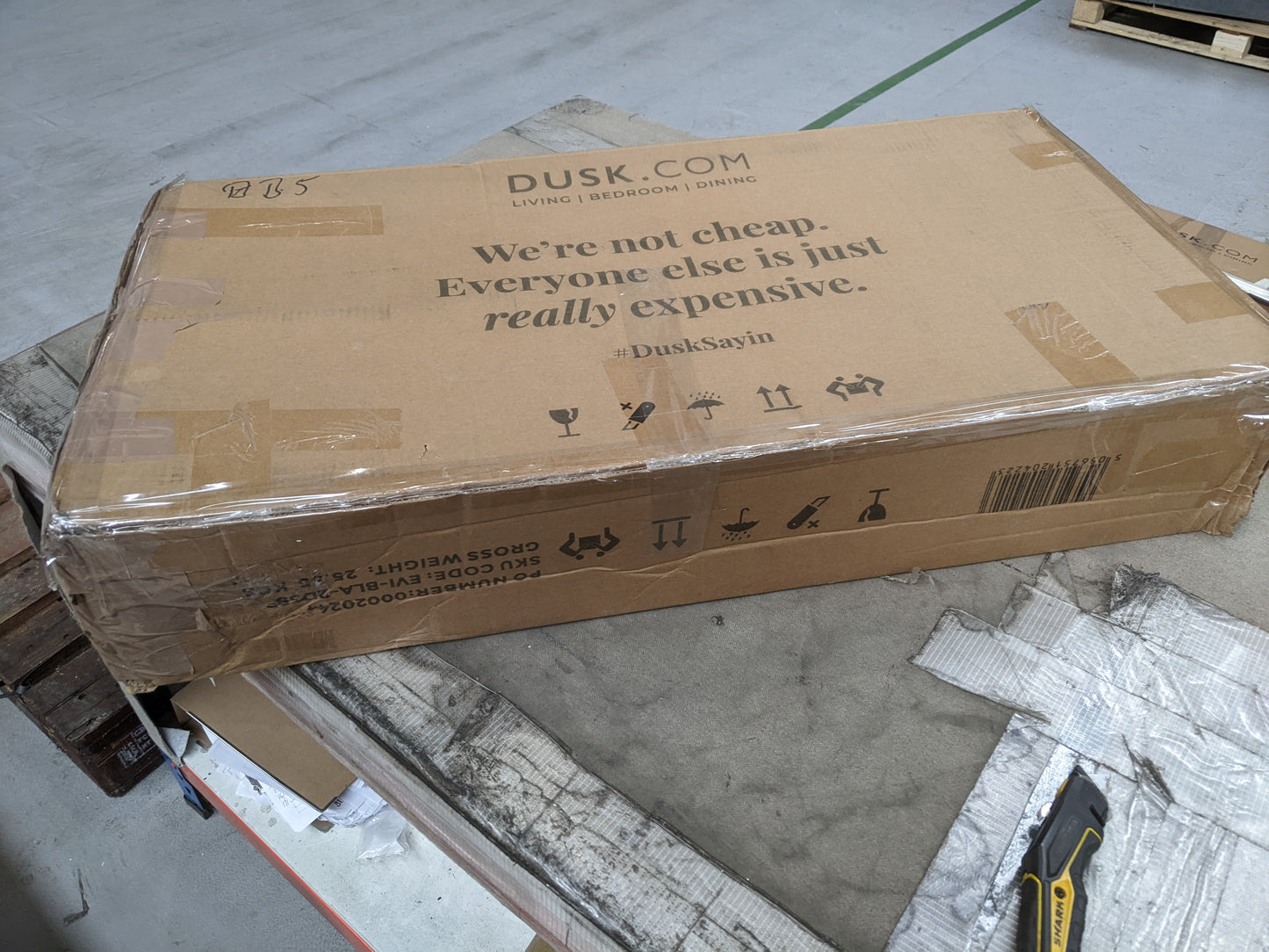 Lot of 12 x Dusk Furniture Items for Spares or Repair (ref DUS-APM-A-11836) Total RRP £1363