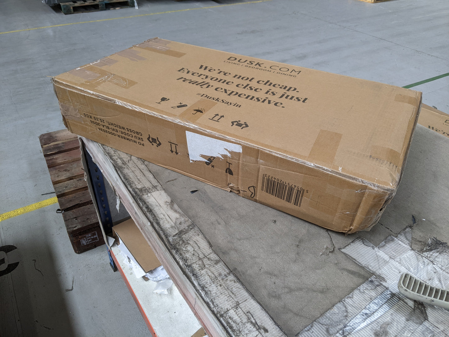 Lot of 12 x Dusk Furniture Items for Spares or Repair (ref DUS-APM-A-11836) Total RRP £1363