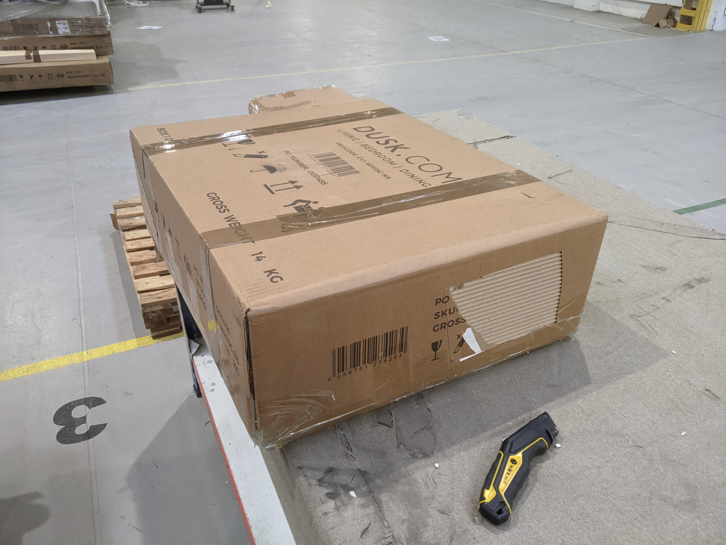 Lot of 4 x Dusk items grade-BER Spares or repair RRP £775.00