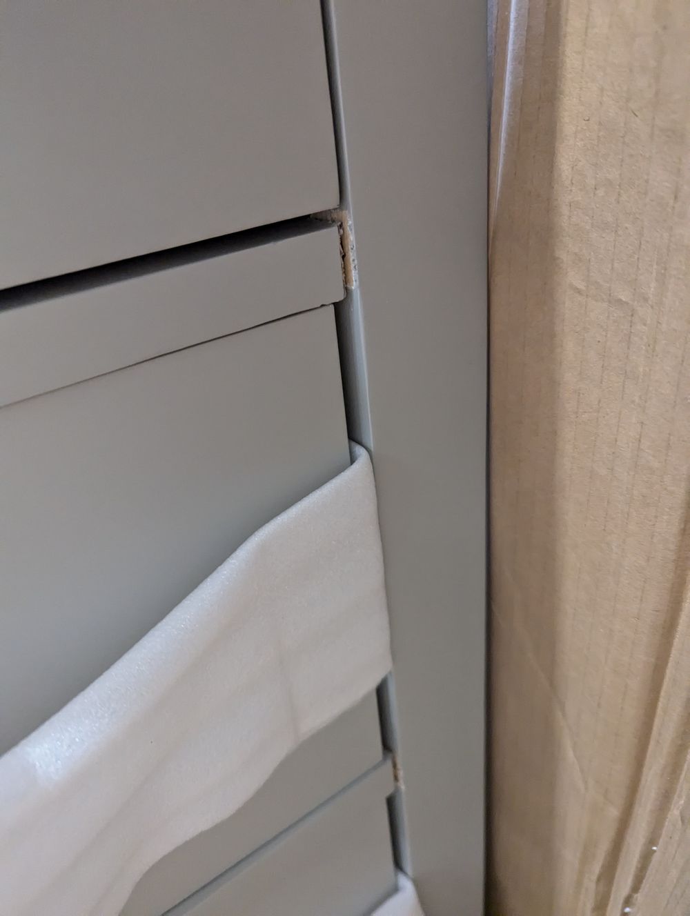 Lot of 2 x Big Furniture Warehouse items grade-DOA Spares or repair RRP £869.98