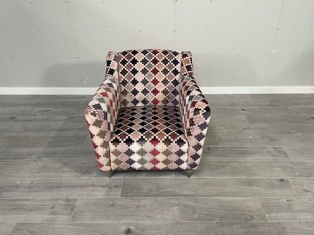DFS-HO2-02916 Grade-B DFS Claudette Pattern Occasional Chair Purple RRP £879