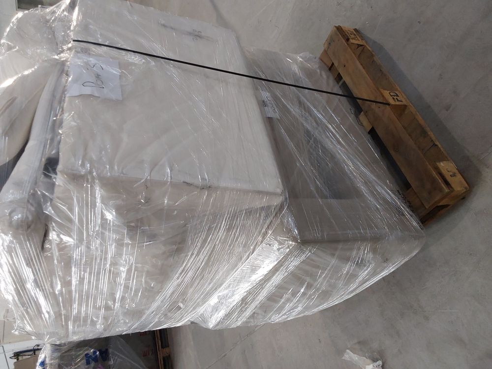 Lot of 4 x Dusk Items inc Upholstery for Spares or Repair (ref DUS-APM-A-13563) Total RRP £300