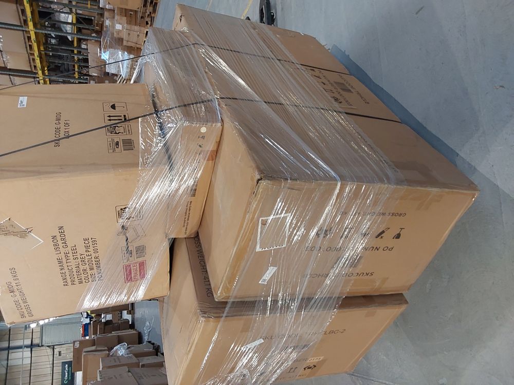 Lot of 4 x Dusk Items inc Upholstery for Spares or Repair (ref DUS-GOL-A-13726) Total RRP £2225