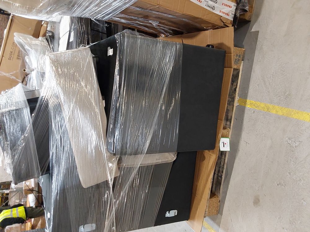 Lot of 4 x Dusk items INC Modular Seats grade-DOA Spares or repair RRP £628.00