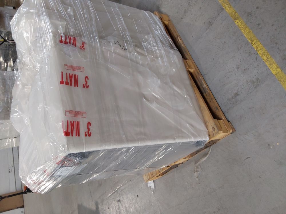 Lot of 2 x Dusk Items inc Upholstery for Spares or Repair (ref DUS-APM-A-13562) Total RRP £200