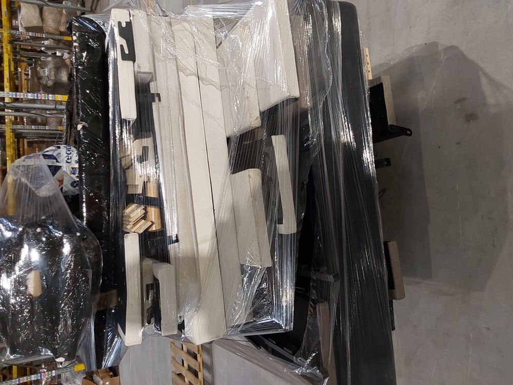 Lot of 6 x Dusk items grade-DOA Spares or repair RRP £2184.00