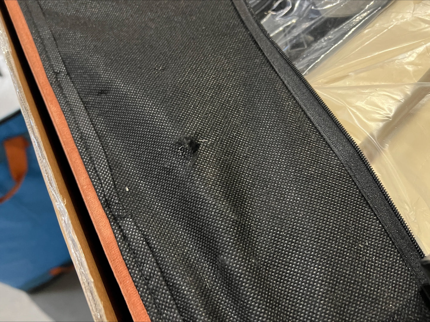 Lot of 3 x Dusk Items inc Beds for Spares or Repair (ref DUS-GOL-A-13978) Total RRP £1097