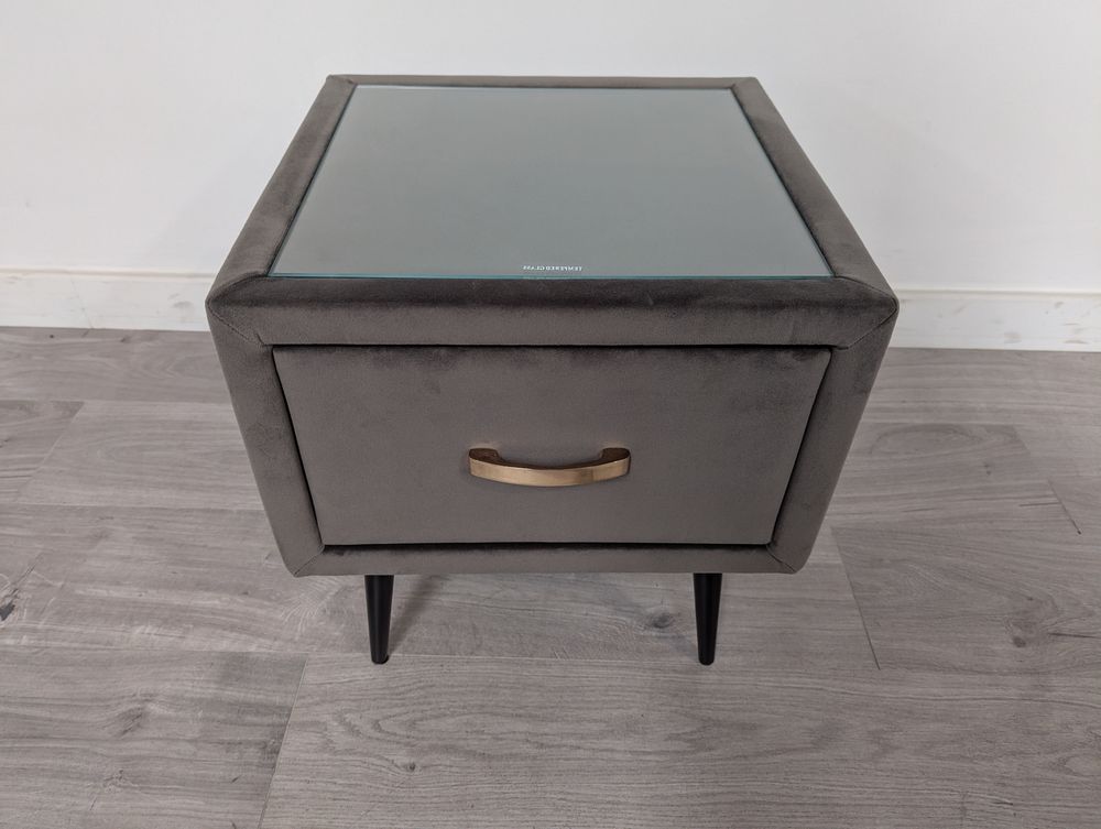 DRE-FUR-00149 Grade-B Dreams Ren Bedside Chest RRP £82.50