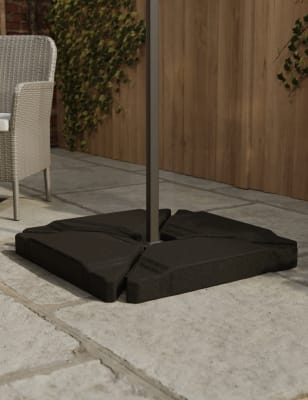 Lot of 10 x M&S Cantilever Parasol Bases in Black - New End of Line (ref MAS-NEW-A-22836) Total RRP £1100