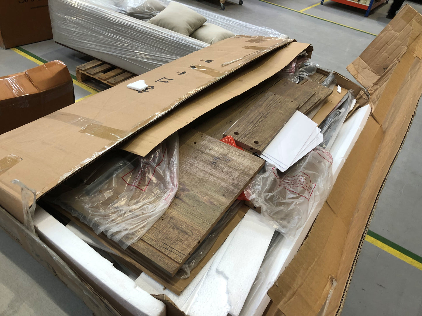 Lot of 6 x Dusk items grade-BER Spares or repair RRP £1631.00