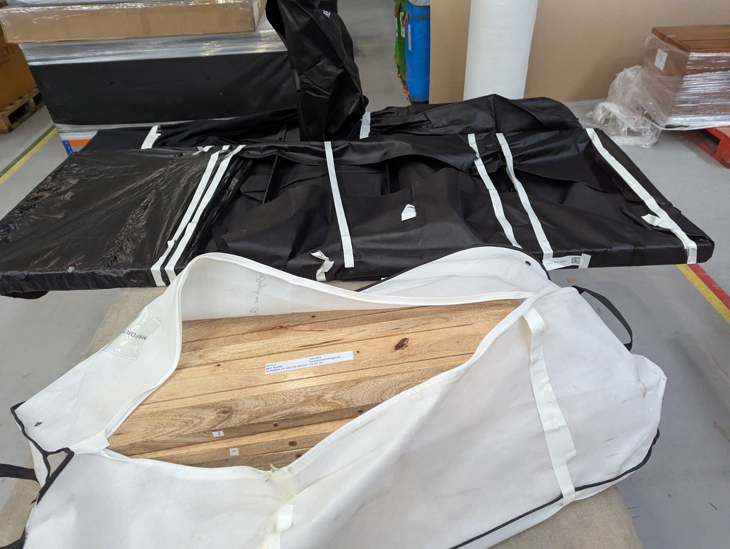 Lot of 7 x Swoon furniture items grade-BER Spares or repair RRP £4043.00