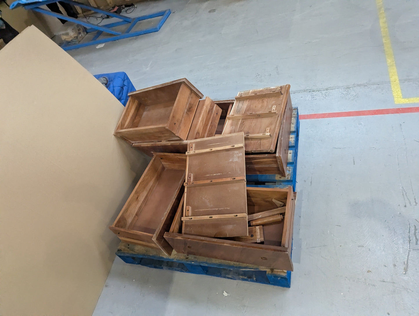 Lot of 3 x Swoon Furniture items grade-BER Spares or repair RRP £3017.00