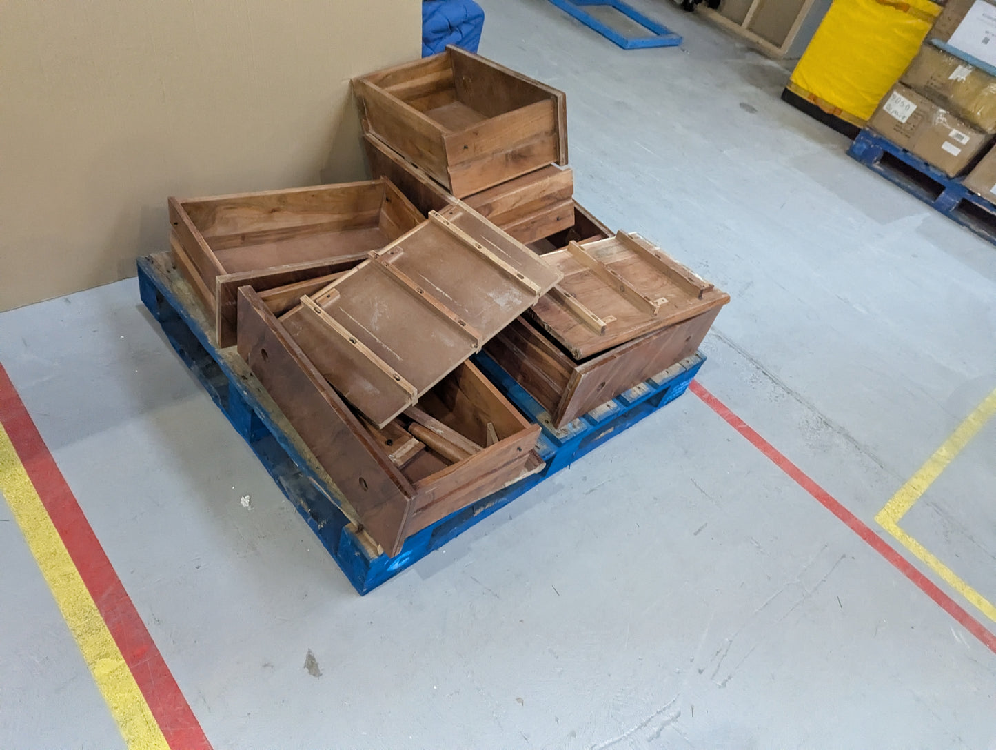 Lot of 3 x Swoon Furniture items grade-BER Spares or repair RRP £3017.00