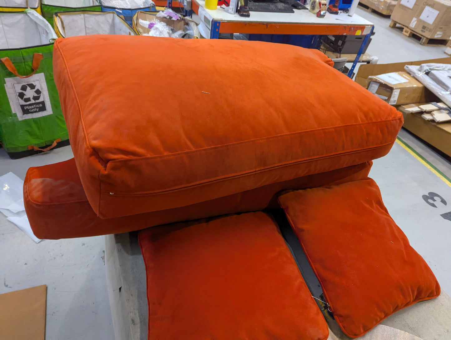 Lot of 3 x Swoon Furniture items grade-BER Spares or repair RRP £3017.00