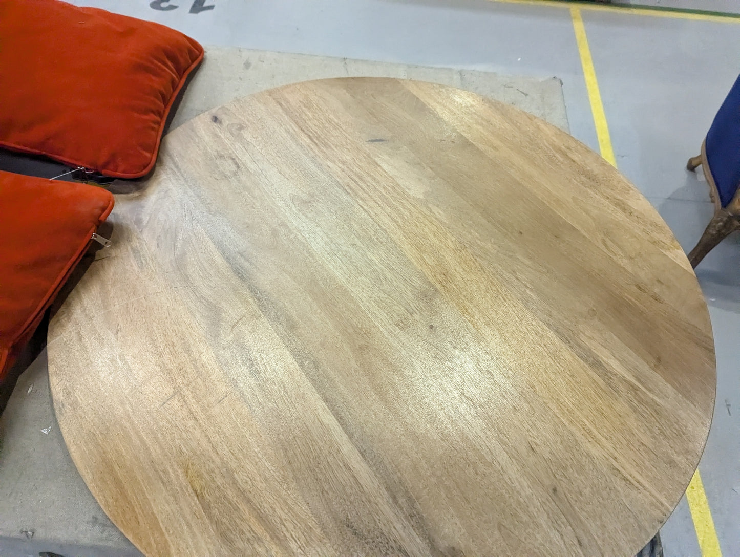 Lot of 3 x Swoon Furniture items grade-BER Spares or repair RRP £3017.00