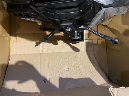 Lot of 4 x Posturite desk office chairs grade-BER Spares or repair RRP £3204.95