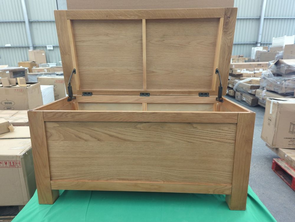 Lot of 7 x Roseland Furniture items grade-C1 Good with faults RRP £1859.65