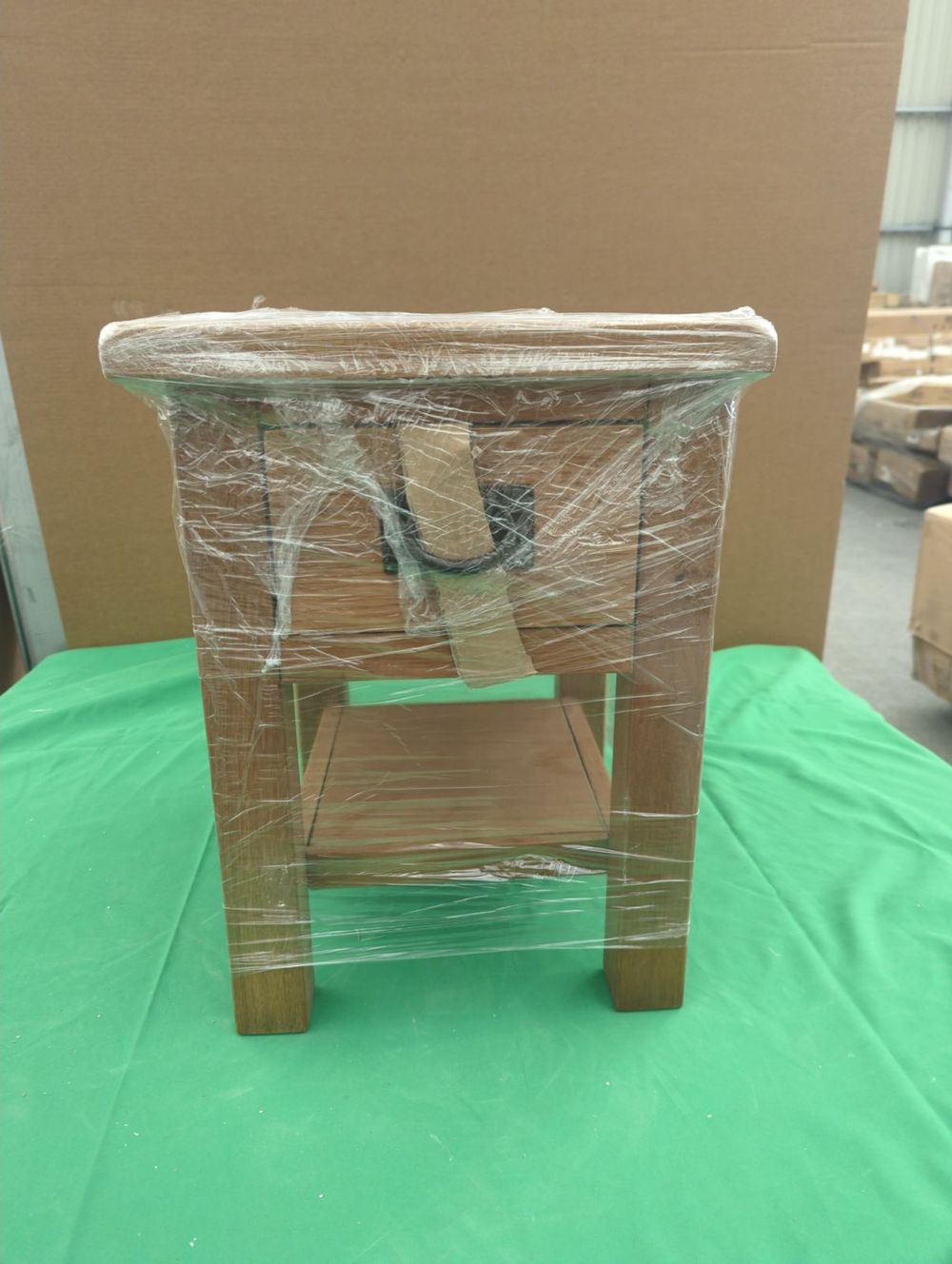 ROS-OUT-00270 Grade-C1 Roseland Furniture Lanner Oak Lamp Table RRP £99.95