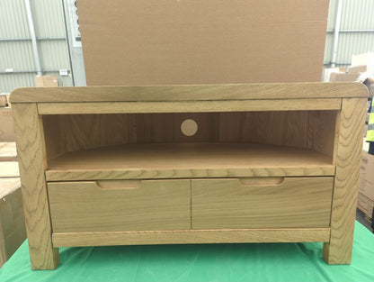 ROS-OUT-00307 Grade-C1 Roseland Furniture Penryn Oak Corner TV Unit RRP £199.95