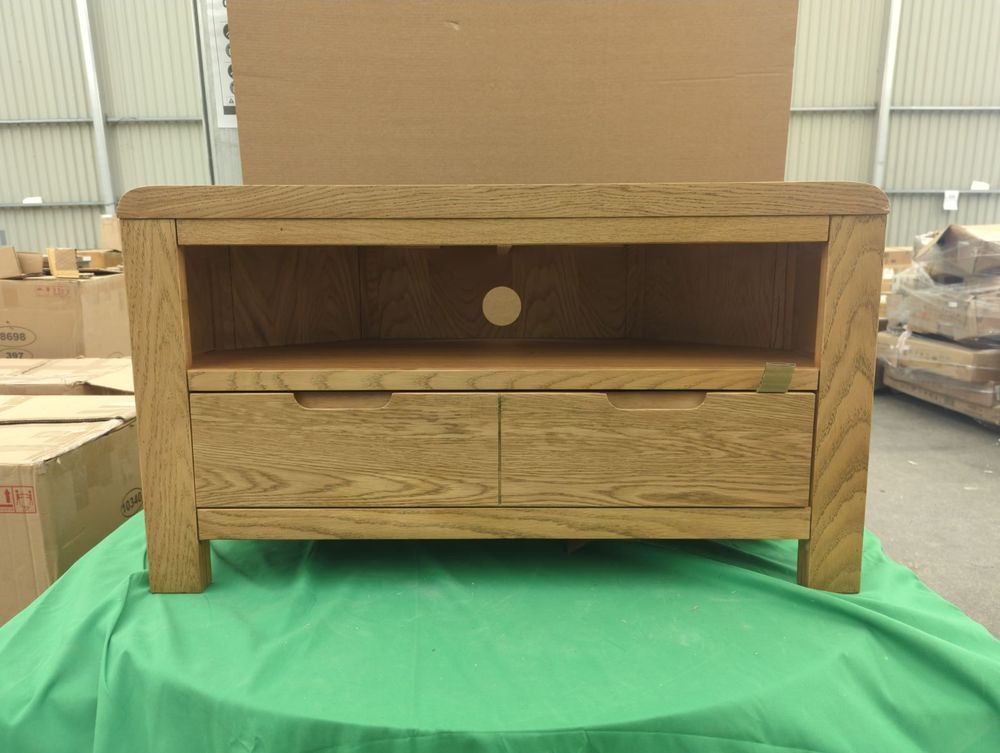 ROS-OUT-00278 Grade-C1 Roseland Furniture Penryn Oak Corner TV Unit RRP £199.95