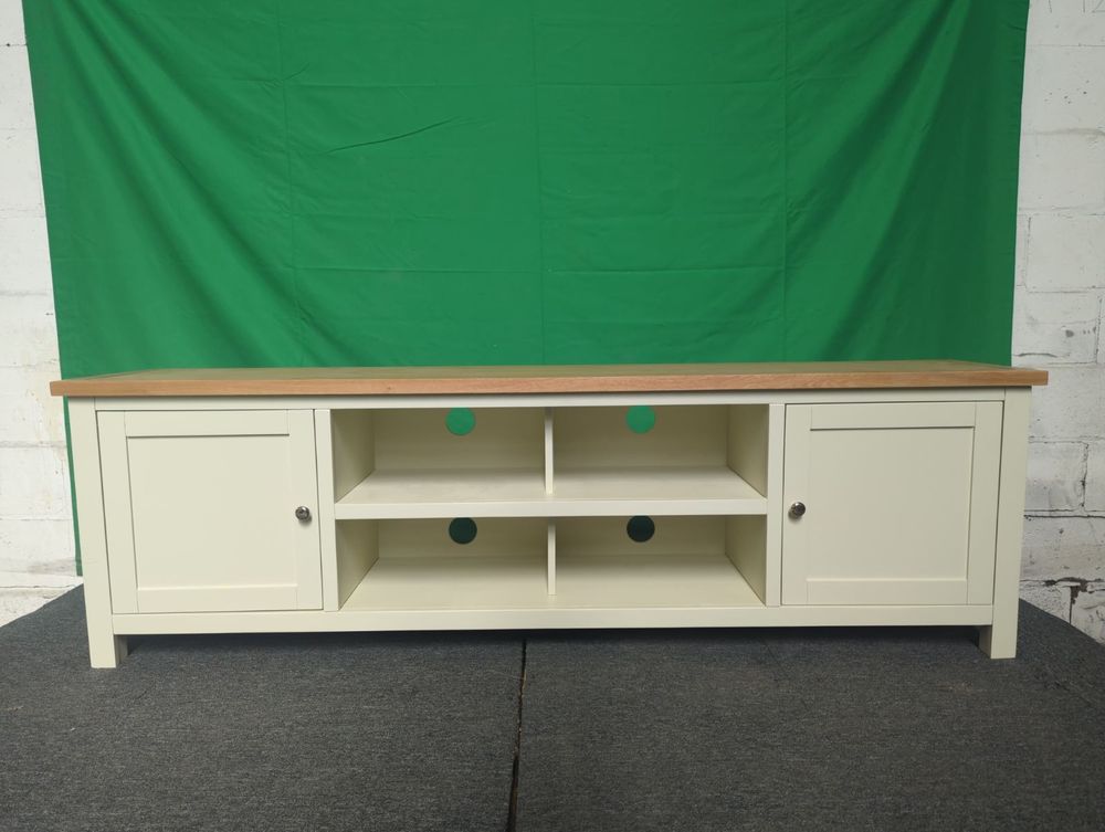 ROS-OUT-00662 Grade-C1 Roseland Furniture Farro Cream XL 190cm TV Unit RRP £249.95