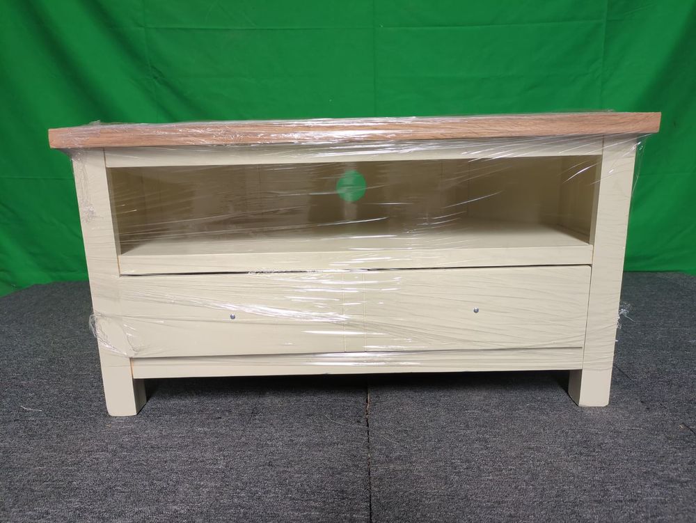 Lot of 4 x Roseland Furniture items grade-C1 Good with faults RRP £1634.79