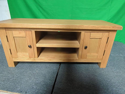 ROS-OUT-00605 Grade-C1 Roseland Furniture Zelah Oak 120cm TV Stand RRP £279.95