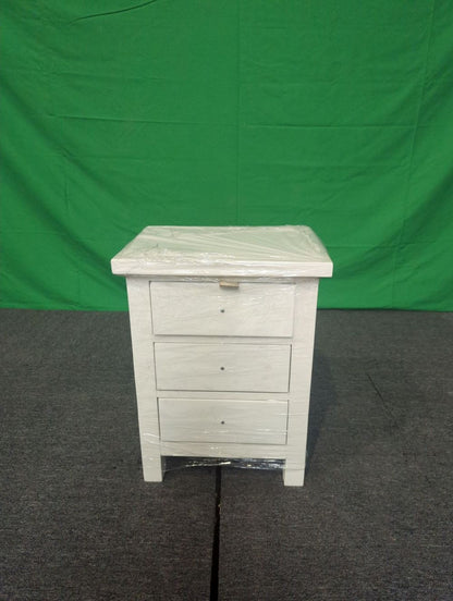 ROS-OUT-00578 Grade-C1 Roseland Furniture Cornish 3 Drawer Bedside Table RRP £109.95