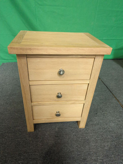 Lot of 11 x Roseland Furniture items grade-C1 Good with faults RRP £1644.45