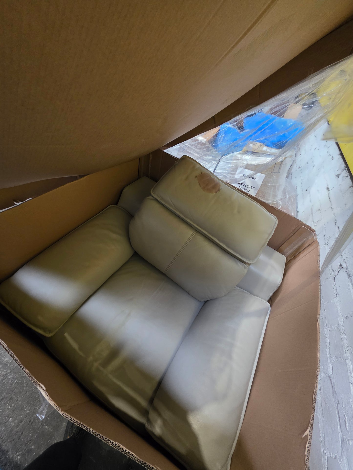 SOF-APM-00963 Grade-BER-DOA Sofology Benz Chair Cat 60/23 Lead Grey Armchair Lovest,Dlx Bed,Ft Walnut RRP £919