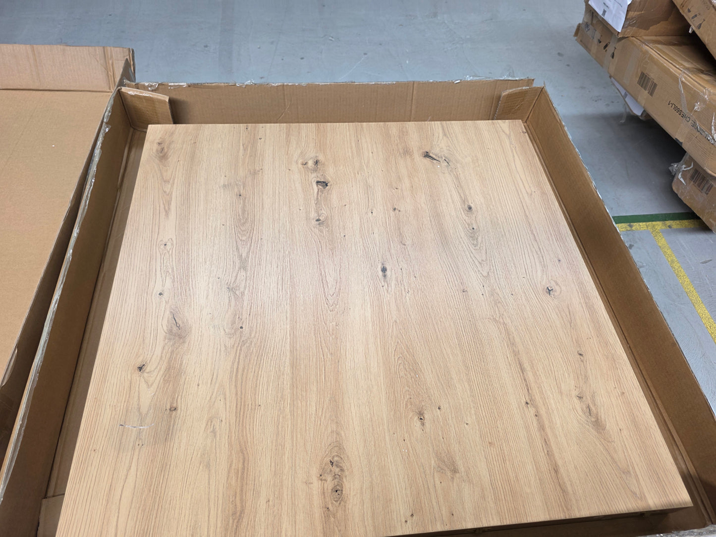 Lot of 4 x Dusk Furniture Items for Spares or Repair (ref DUS-APM-A-12384) Total RRP £1456